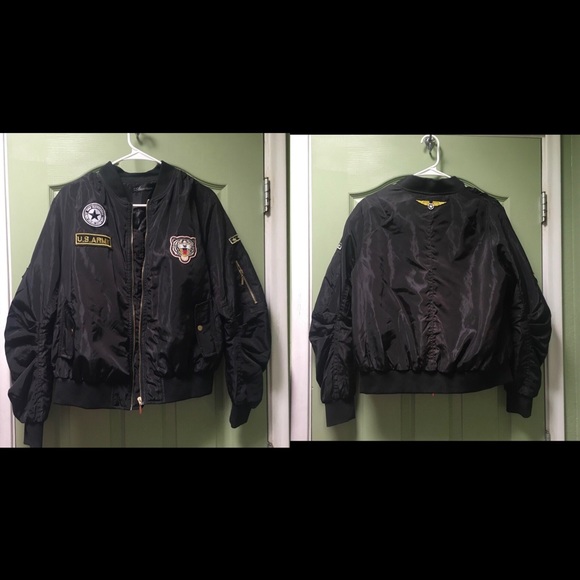 Jackets & Blazers - 🖤Black Jacket